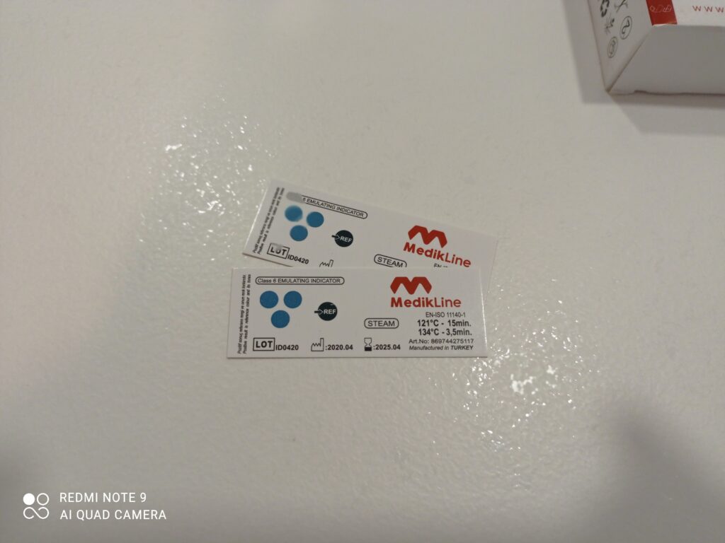 INDICADOR DE ESTERILIZACION POR VAPOR DE CLASE 6 X 250 U.